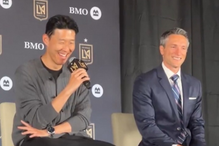 ??孫興慜：我得說洛里的好話否則他會(huì)殺了我，我們關(guān)系一直很好