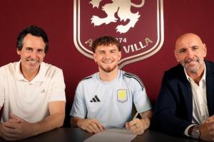 官方：利物浦22歲中場埃利奧特加盟維拉，先租后買總價(jià)3500萬鎊