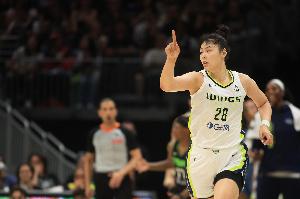 達(dá)拉斯飛翼不敵火花苦吞10連敗 上次獲勝時李月汝砍生涯新高20分