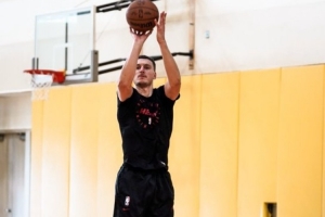 熱火官方曬約維奇訓(xùn)練照：我們的伙計(jì)從歐錦賽歸來