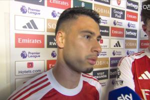 馬丁內(nèi)利：和埃澤有眼神交流，我不想替補但我相信塔帥的決定