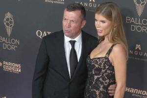 年齡差38歲！64歲馬特烏斯攜26歲女友出席金球獎(jiǎng)典禮