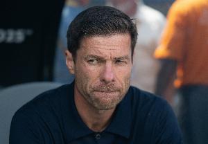 阿隆索迎來執(zhí)教生涯首場(chǎng)馬德里德比，教練生涯面對(duì)西蒙尼尚未取勝