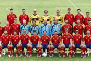 奢侈！巔峰西班牙中場(chǎng)大師如云，馬塔、卡索拉、馬丁內(nèi)斯只能替補(bǔ)