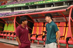 王鈺棟社媒慶祝絕平，回復蒯紀聞：兄弟6號見，還能做你室友嗎