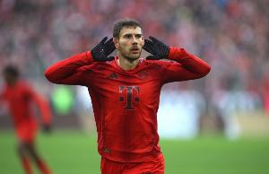 格雷茨卡：凱恩與C羅、哈蘭德同一級(jí)別，他不是在禁區(qū)等球的球員