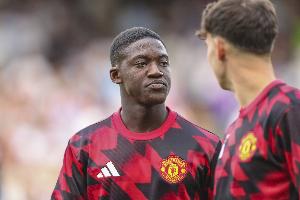 費(fèi)迪南德：我不希望梅努離開(kāi)曼聯(lián)，如果我是他我也會(huì)不耐煩