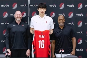 考察了兩年！克羅寧：23-24賽季開始就看楊瀚森每場(chǎng)比賽的集錦