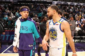 賽斯暫時(shí)來不了！勇士目前低于第二土豪線203萬 無法簽第15名球員