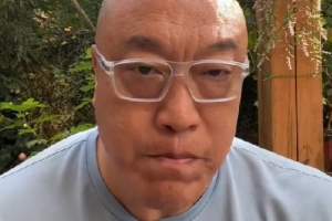 馬健：詹姆斯新賽季可能不打背靠背 場均時間應(yīng)該不超34.9分鐘