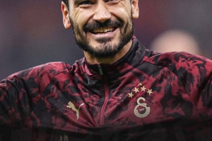 加拉塔薩雷近4場(chǎng)歐戰(zhàn)對(duì)陣英超球隊(duì)3勝1平，擊敗紅軍、曼聯(lián)、熱刺