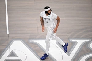 濃眉：一直打5會(huì)消耗我的身體 在湖人奪冠那年我也是打4