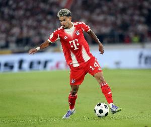 埃貝爾：迪亞斯積極防守的態(tài)度很了不起，既能進(jìn)攻又能成防守保障