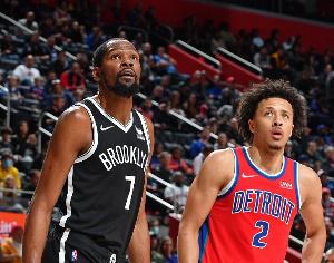 歡迎來到NBA時(shí)刻？康寧漢姆：杜蘭特大喊我們兩個(gè)人去防他