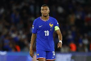 馬卡：姆巴佩因腳踝扭傷缺席法國隊首練，目前正接受治療