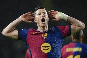 下賽季離隊？阿斯：巴薩不滿萊萬帶傷出戰(zhàn)波蘭隊比賽 預(yù)計不續(xù)約