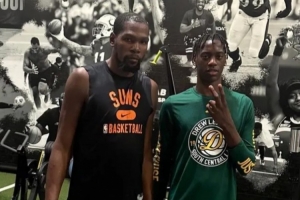 迪班薩：我最喜歡的球員是KD 他本應(yīng)等我進(jìn)聯(lián)盟后去我所在的球隊(duì)