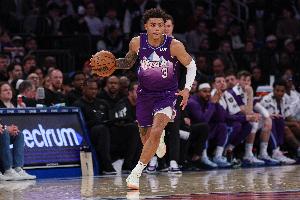 進(jìn)攻狀態(tài)不錯(cuò)！基昂特-喬治半場7中5&3罰3中拿到兩隊(duì)最高14分