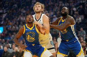 拿錢(qián)他是真辦事！庫(kù)明加開(kāi)季場(chǎng)均8籃板 比前四年翻倍了！