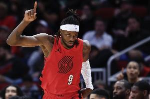 略勝一籌！開(kāi)拓者本場(chǎng)三分43投14中 湖人27投僅7中