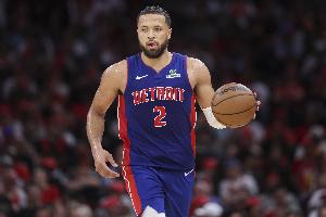 打得不錯！康寧漢姆半場10投5中得到11分2板5助3斷1帽0失誤