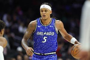 頻殺傷！班凱羅半場4中2拿到10分5板7助 罰球10中6