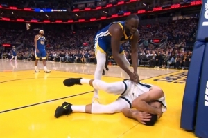 追夢怒噴阿爾達馬：你個軟蛋！小丑！你只會躺地上打滾像死了一樣