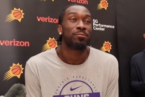 馬威談防守：我在逐漸找回以前的狀態(tài) 隊(duì)友支持我讓融入變得簡單