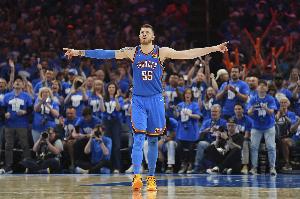 戴格諾特：哈滕表現(xiàn)優(yōu)異 有個能像他那樣限制錫安的對我們是奢侈