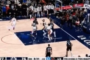 不容易！比爾接哈登傳球三分命中&拿到12分！快船生涯最高分！