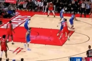 開(kāi)張了！謝潑德持球弧頂命中撤步三分球