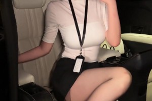 最美詹密周麟嘉這身OL套裝也太性感了！