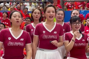 史上最貴”的拉拉隊(duì)！加起來(lái)億萬(wàn)身家的義烏老板娘為浙BA加油~