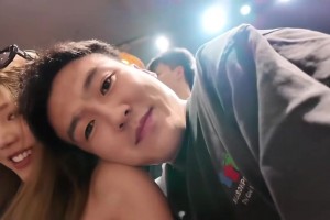 CBA選妃這一塊！黃榮奇女友很標(biāo)致，兩人也非常恩愛