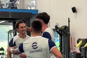 結(jié)束短暫假期，國(guó)米官推曬視頻：藍(lán)黑眾將悉數(shù)歸位?