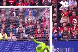 判若兩人！網(wǎng)友曬奧納納國(guó)米賣家秀和曼聯(lián)買家秀??