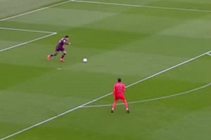 腳法精湛！埃德森開大腳長傳直接助攻哈蘭德！