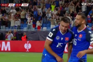 德國(guó)防線被打穿！斯特列克倒三角漢茨科跟進(jìn)打門(mén)得手！