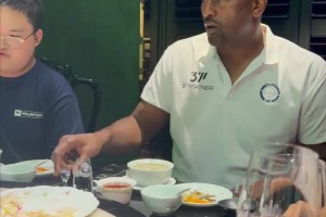 阿泰斯特：一杯敬步行者二杯敬哈登 第三杯敬自己