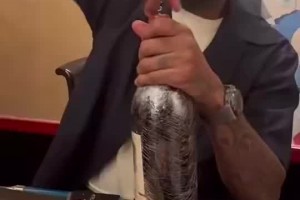 什么時(shí)候再來？安東尼此前中國(guó)行，在上海開了一瓶83年的拉菲~