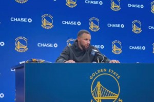 勇士首秀！庫里：霍福德作為5號位非常全面，我和他的默契不可言喻！