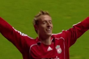 2米01的身高卻可上演倒鉤！克勞奇倒鉤破門名場面！