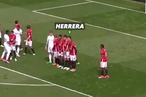 曼聯(lián)經(jīng)典名場面：埃雷拉早已看穿一切，但是德赫亞卻讓他走開