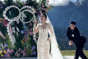 火箭新賽季有28場(chǎng)全美直播！杜蘭特效應(yīng)是真實(shí)存在的!!