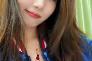 烤肉姐曬換裝視頻： 偶爾來玩下，順便喊一句，快船加油！??